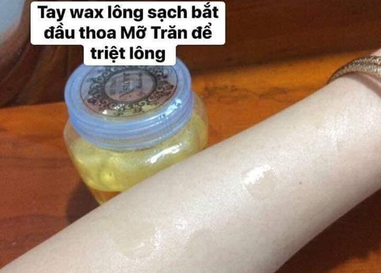 Sau khi wax lông sẽ thoa mỡ trăn